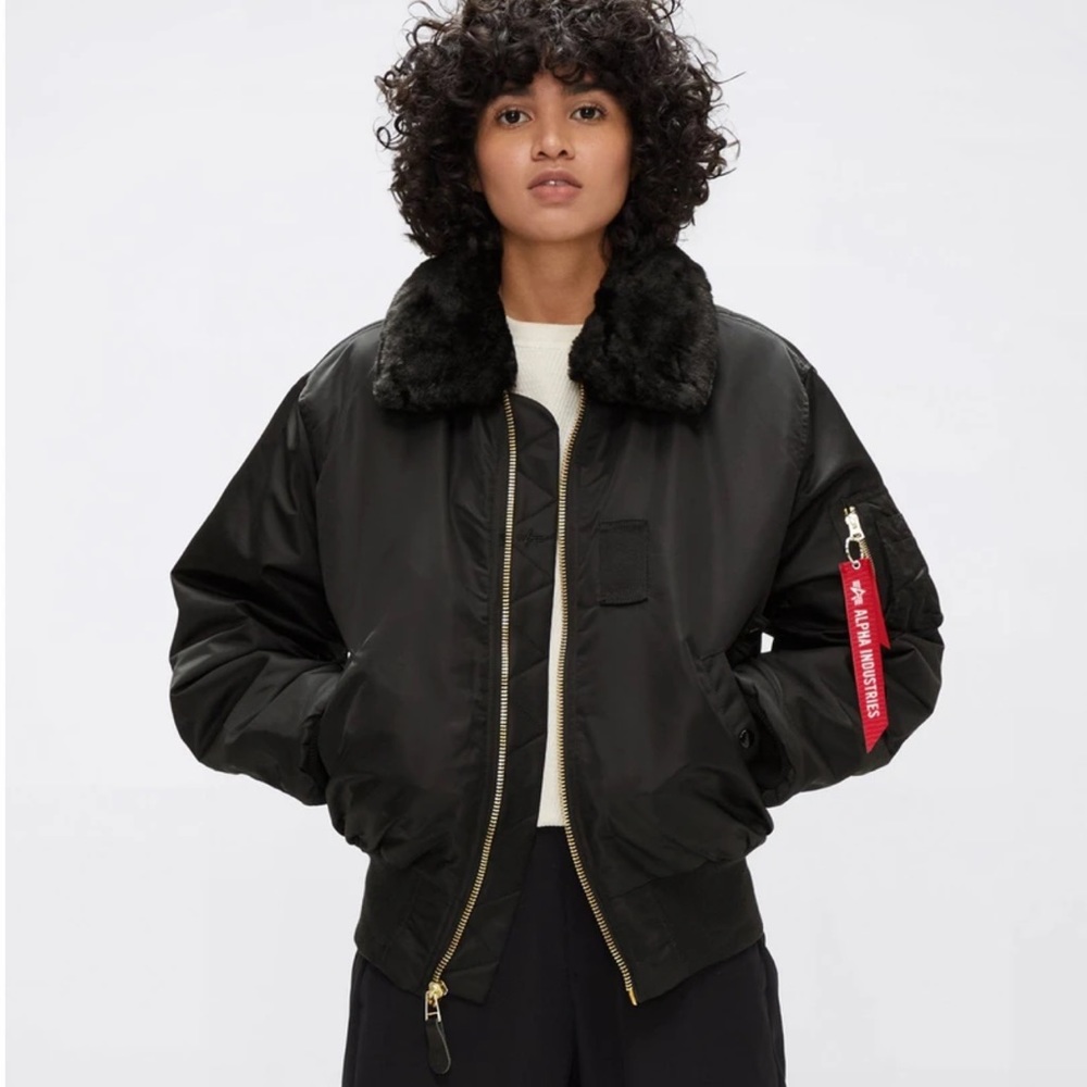 Alpha Industries B-15 Heritage Bomber Jacket - Picture 2 of 6
